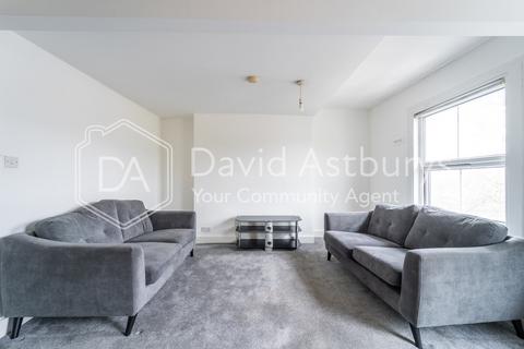 2 bedroom apartment to rent, Great North Road, Highgate, London