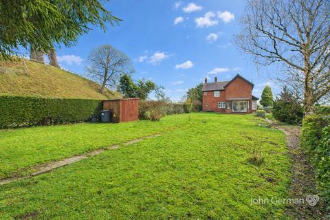3 bedroom detached house for sale, Castle Street, Tutbury