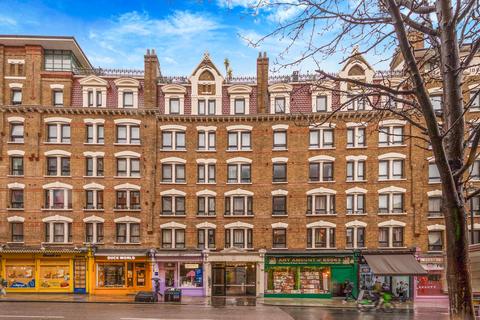 1 bedroom flat to rent, Charing Cross Road, Covent Garden, London