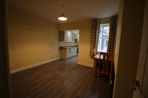 2 bedroom house to rent, 20 William Street