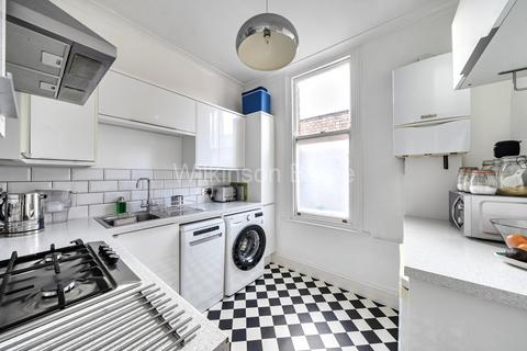 2 bedroom apartment for sale, Arcadian Gardens, Wood Green N22