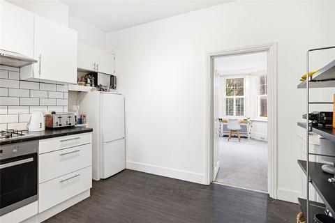 1 bedroom apartment to rent, Parkgate Road, London, SW11