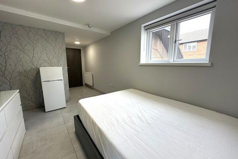 House share to rent, Chaplin Road, Wembley