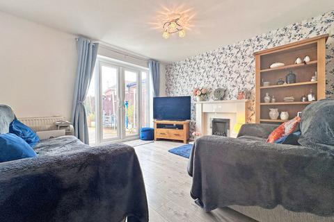 3 bedroom semi-detached house for sale, Edward Fisher Drive, TIPTON, DY4 8TZ