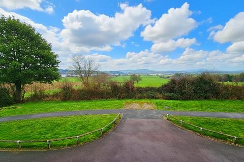 4 bedroom detached house for sale, Mantella Drive, Hereford HR1