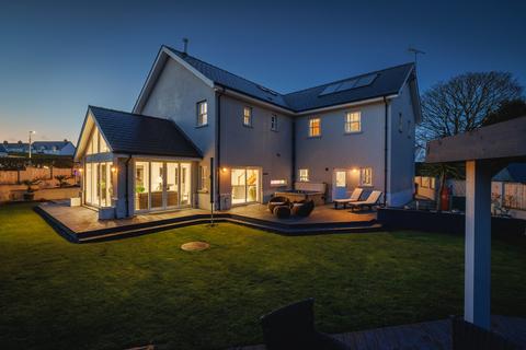 5 bedroom detached house for sale, Poplar Meadow, Haverfordwest SA62
