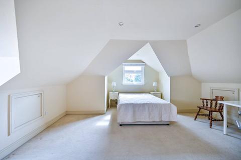 undefined, Alric Avenue, New Malden, KT3