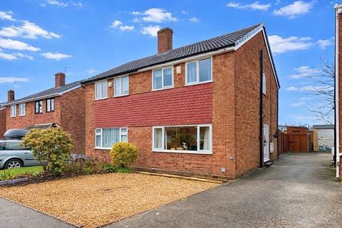 3 bedroom semi-detached house for sale, Hunter Avenue, Burntwood, WS7 9AQ