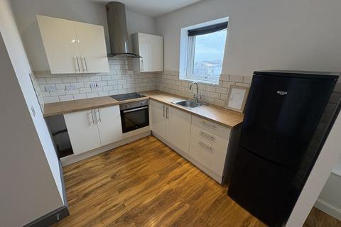 1 bedroom flat to rent, Malcolm Struel House, 84 The Kingsway, Swansea