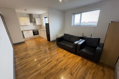 1 bedroom flat to rent, Malcolm Struel House, 84 The Kingsway, Swansea