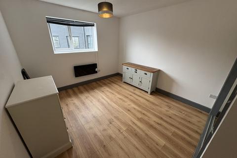 1 bedroom flat to rent, Malcolm Struel House, 84 The Kingsway, Swansea