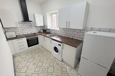 1 bedroom apartment to rent, Morris Buildings, Portland Street