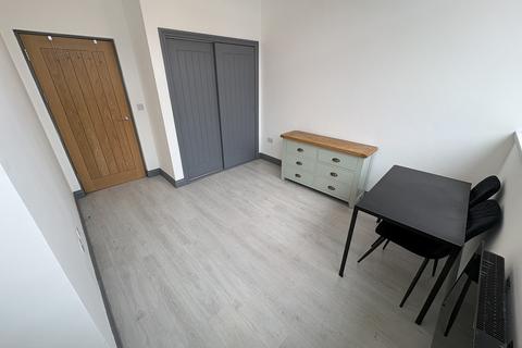 1 bedroom apartment to rent, Morris Buildings, Portland Street