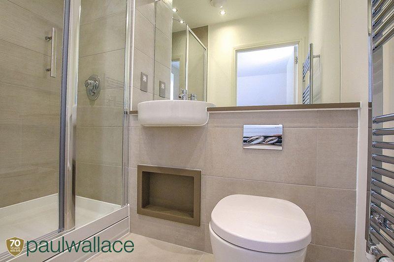 Bedroom 1 en-suite