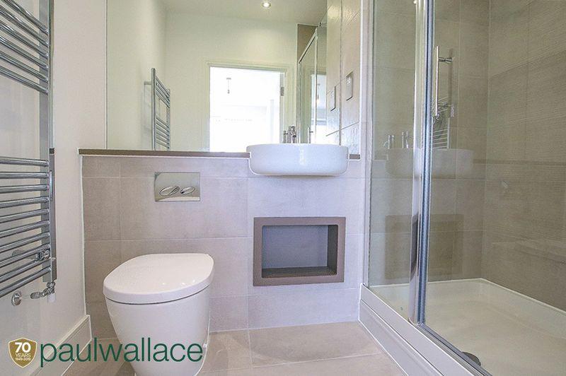 Bedroom 2 en-suite