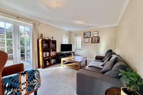 undefined, Patterson Court, Wooburn Green HP10