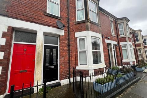 2 bedroom flat to rent, King John Street, Newcastle Upon Tyne NE6