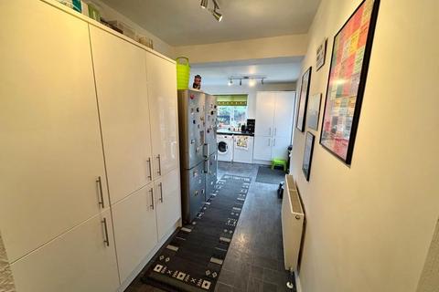 5 bedroom semi-detached house for sale, Swaledale Gardens, High Heaton
