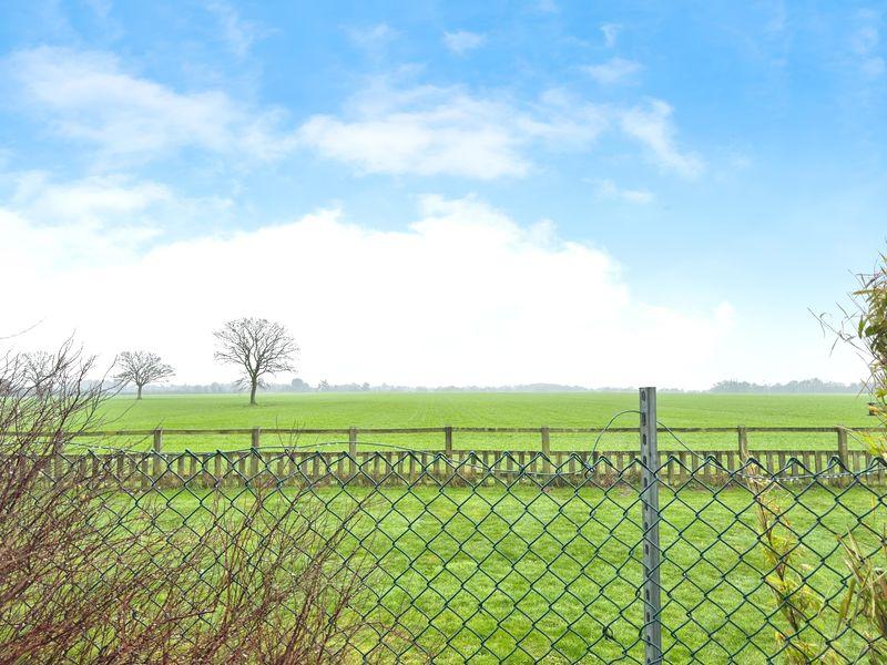 Wivenhoe road