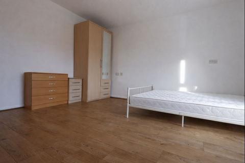 undefined, Studio Apartment to Rent – Veryan in Woking