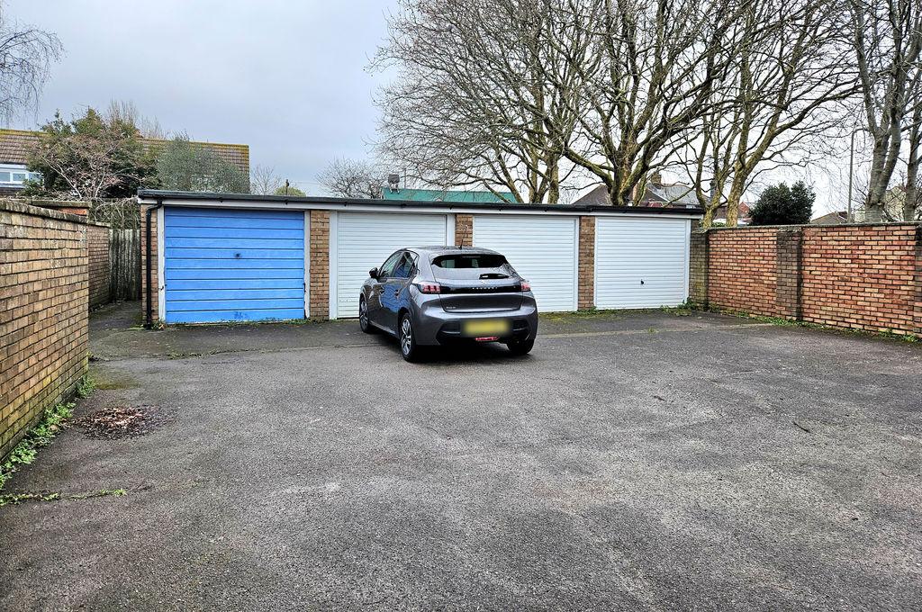 Garage Area