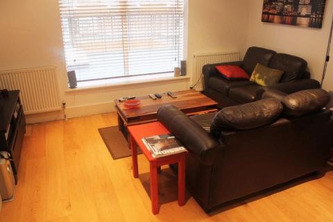 1 bedroom apartment to rent, Holloway Road, London