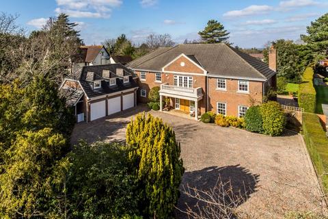 undefined, The Drive, South Cheam SM2