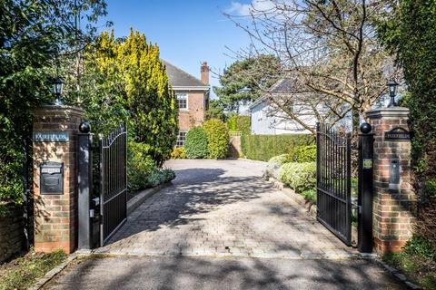 undefined, The Drive, South Cheam SM2