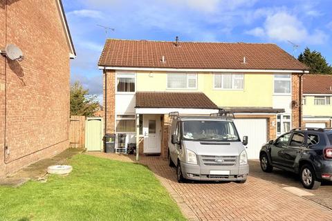 3 bedroom semi-detached house for sale, Butlers Gardens, Frome