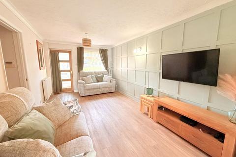 3 bedroom semi-detached house for sale, Butlers Gardens, Frome