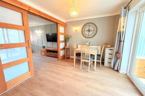 3 bedroom semi-detached house for sale, Butlers Gardens, Frome