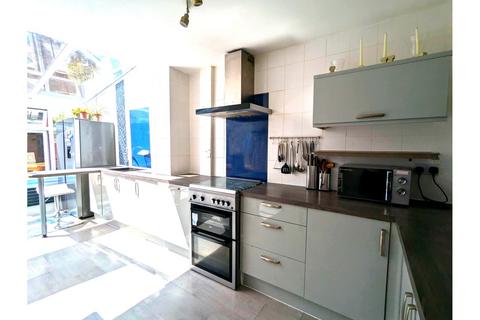 Tangmere Crescent, Hornchurch, RM12