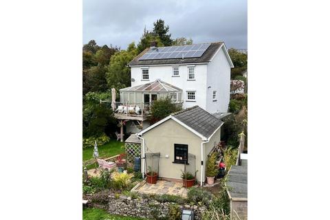 4 bedroom detached house for sale, Wellfield, Abergavenny, NP7