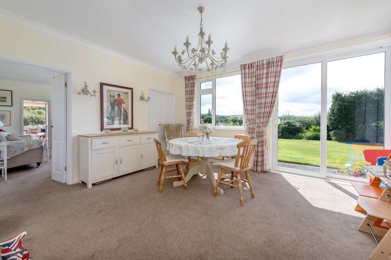 Breakfast room