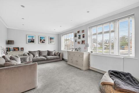 3 bedroom house for sale, Woodlands Park, Row Town KT15