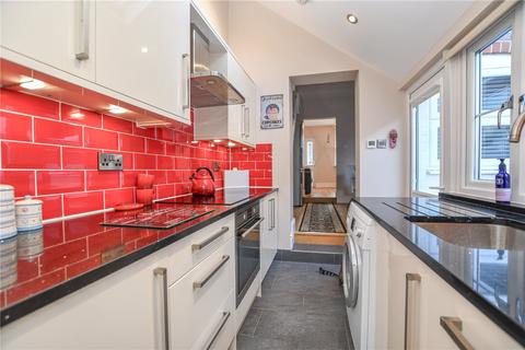 3 bedroom terraced house for sale, Barkham Road, Berkshire RG41