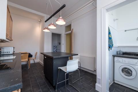 2 bedroom flat to rent, MONTPELIER PARK, EDINBURGH, EH10