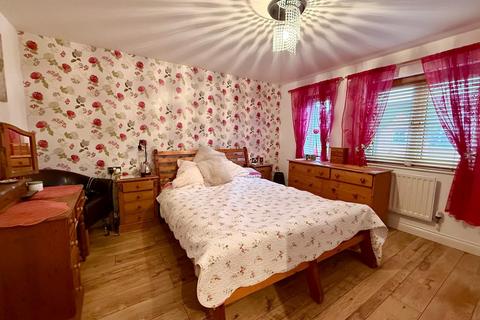 undefined, Churchward, Swindon SN2