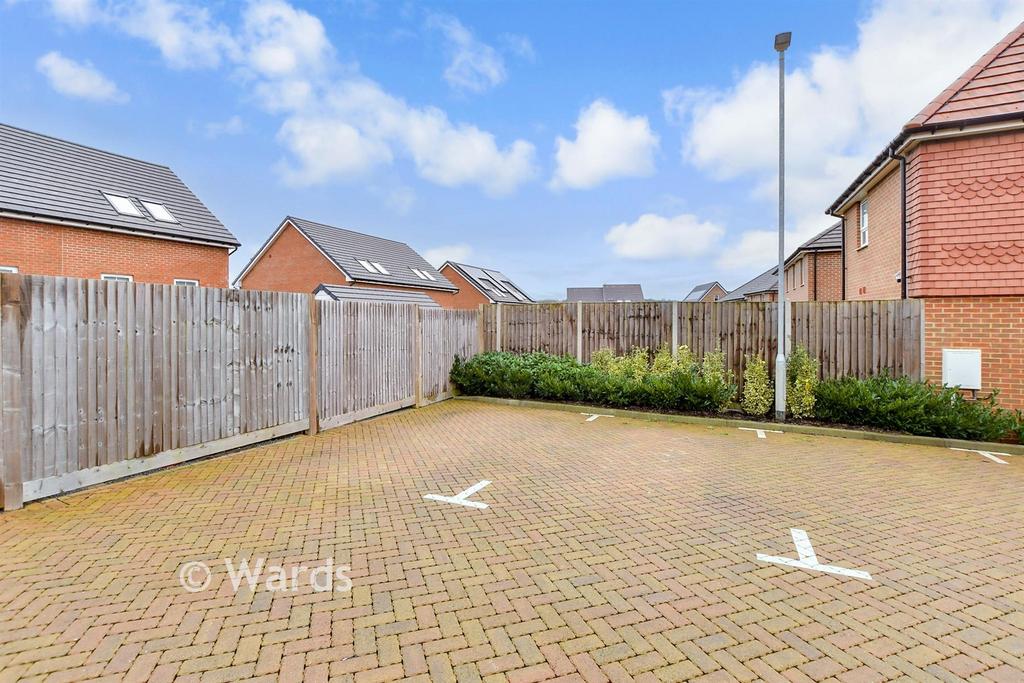 Driveway/Parking