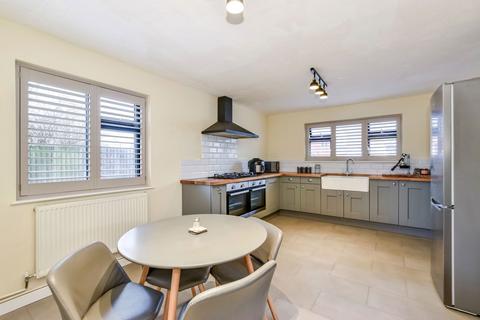 5 bedroom detached house for sale, Riverside Road, Watford WD19