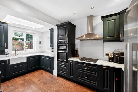 4 bedroom terraced house for sale, Claverdale Road, London, SW2