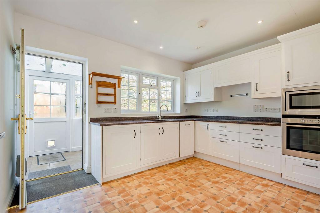Fitted Kitchen