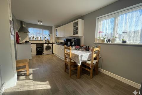 undefined, Staveley Road, Luton, Bedfordshire, LU4 0DG
