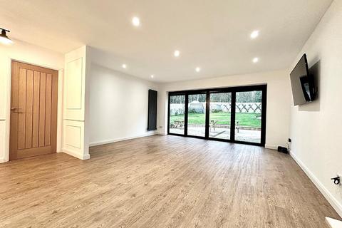 4 bedroom detached bungalow for sale, Ravens Croft, East Hunsbury, Northampton NN4
