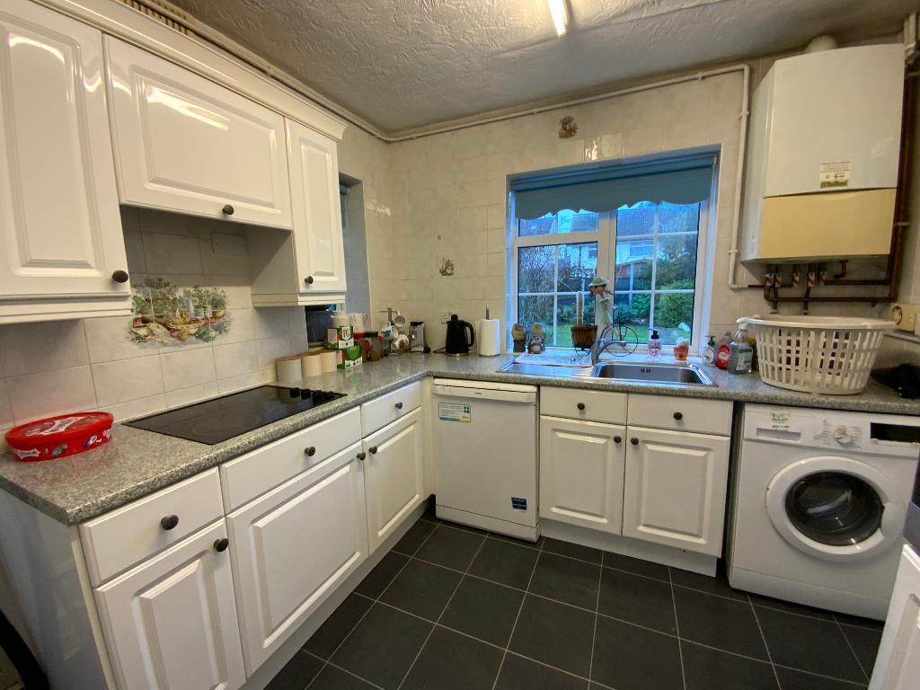 KITCHEN 11'8 x 8'8