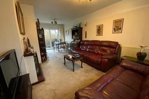 2 bedroom semi-detached house for sale, South Hornchurch RM13
