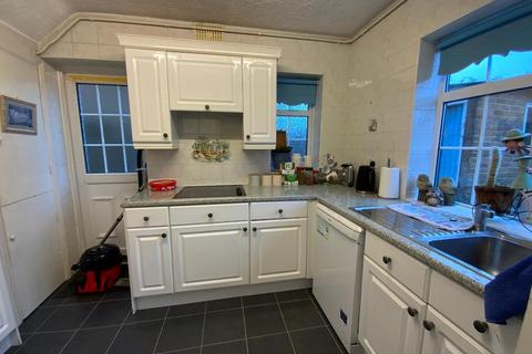 2 bedroom semi-detached house for sale, South Hornchurch RM13