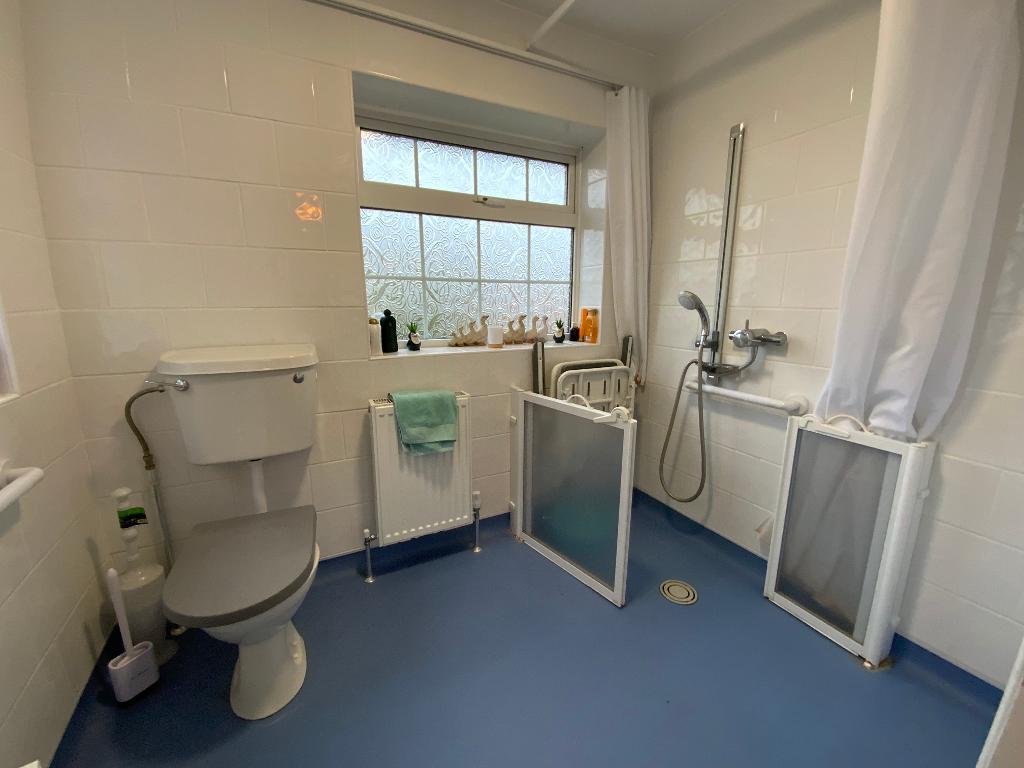 First floor shower room
