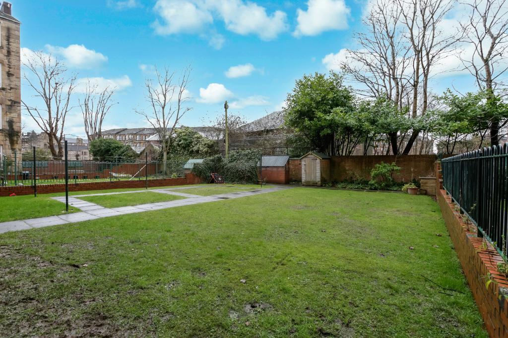 Communal rear garden