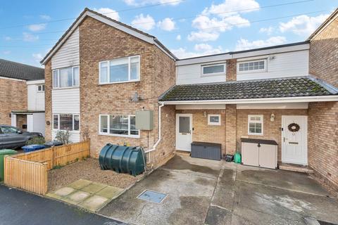 3 bedroom terraced house for sale, Willmott Road, Royston SG8